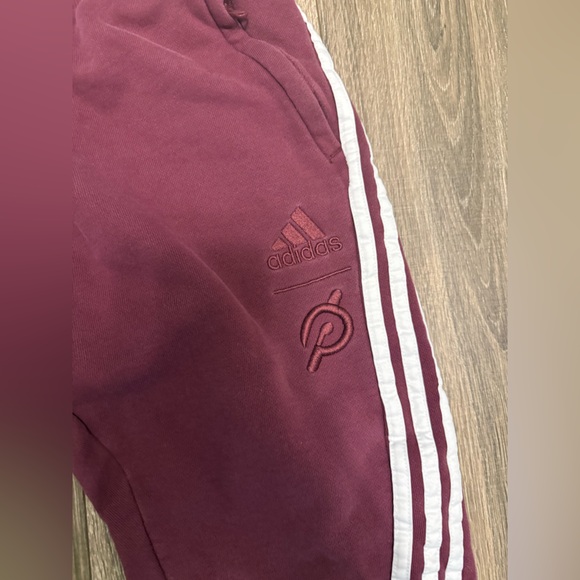 Adidas x Peloton Burgundy Gender-Neutral Jogger Sweatpants Size Medium - Picture 4 of 7
